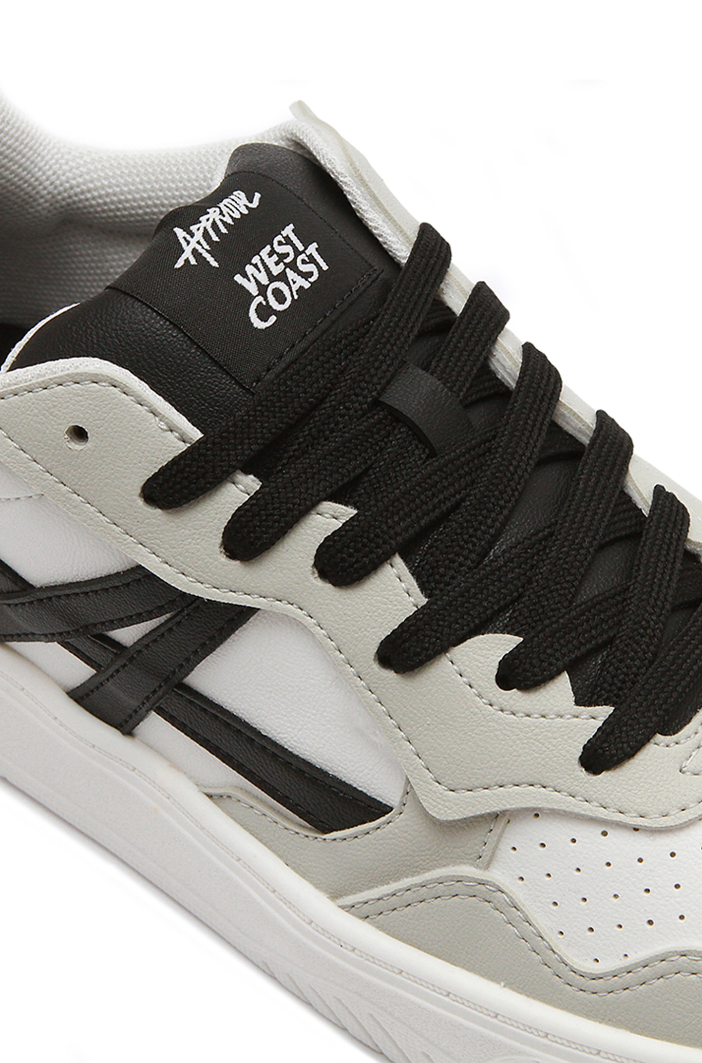 ●CENTRAL COAST COLLECTION Zenith Defy Skyline C.X Edition: Collective Horology Limited