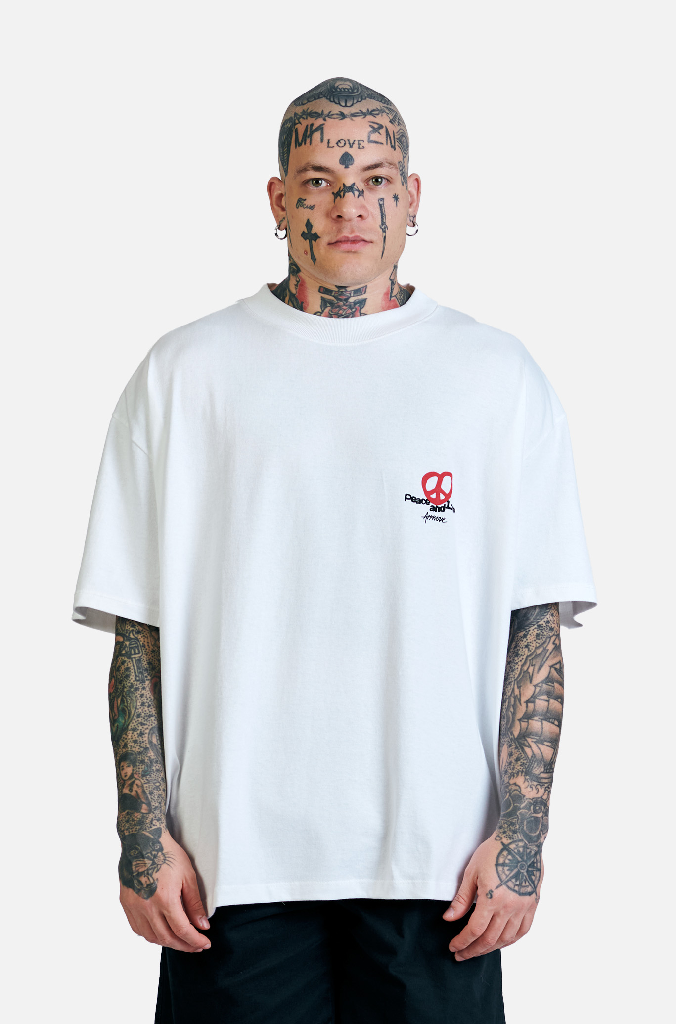 Camiseta Huge Approve Peaceandluv Off White