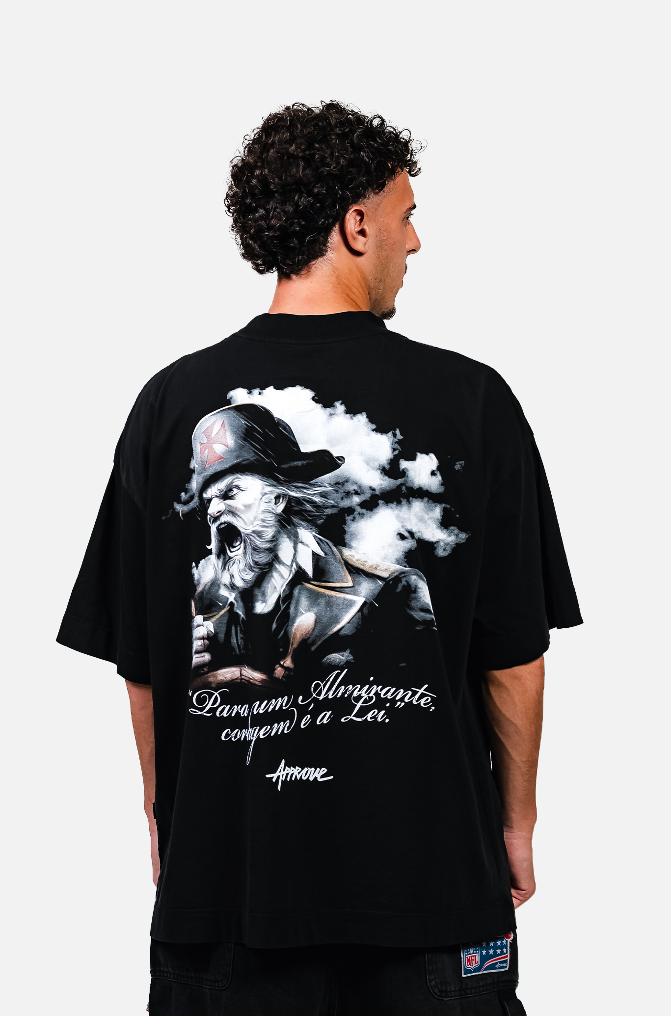 Camiseta Huge Approve X Vasco Almirante Preta
