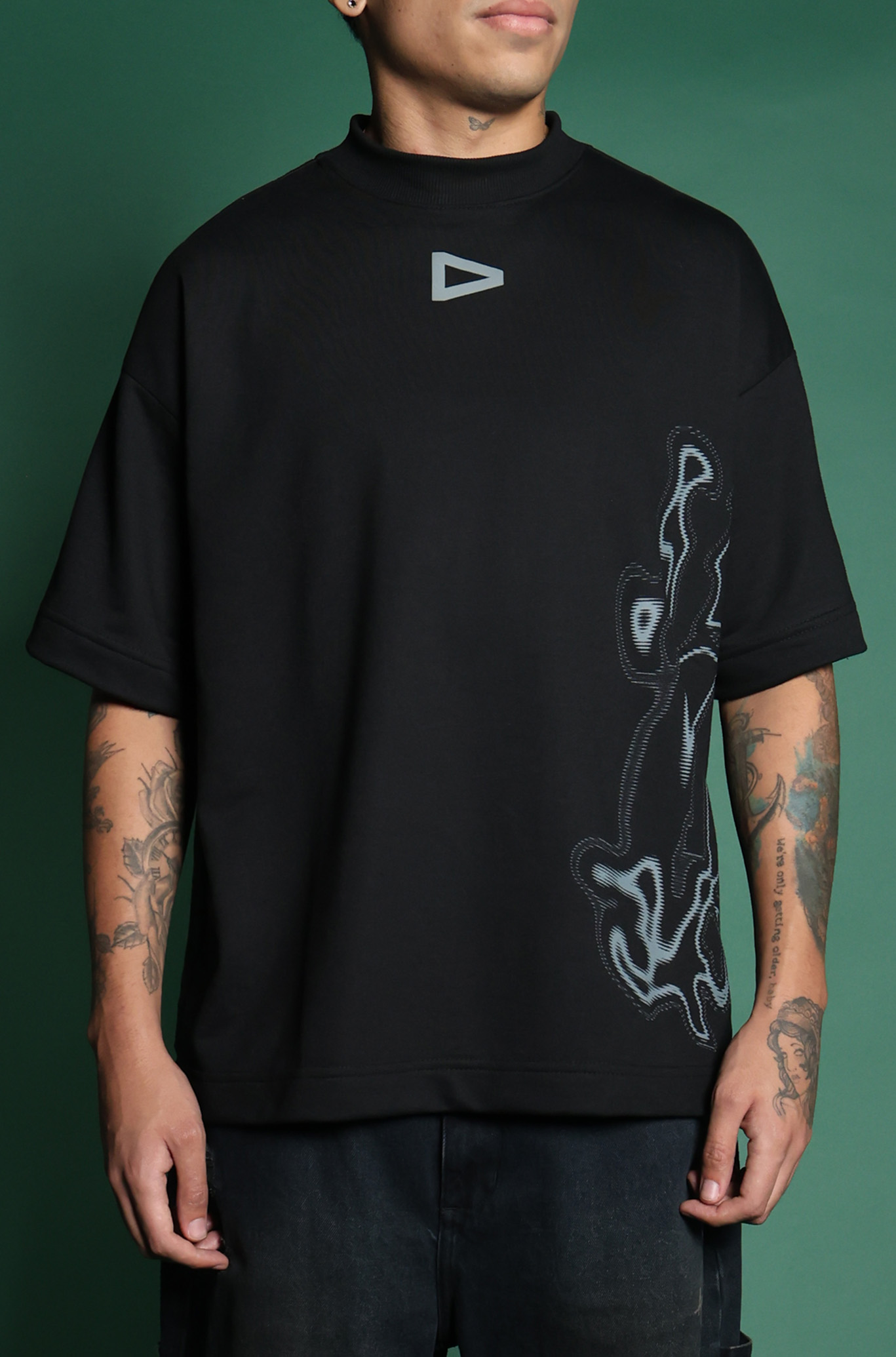 Camiseta Huge Approve X Loud Preta